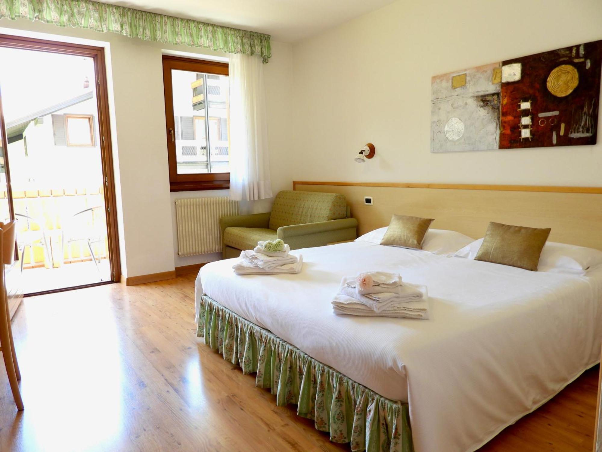 Hotel Garni Maffei Pinzolo Exterior foto